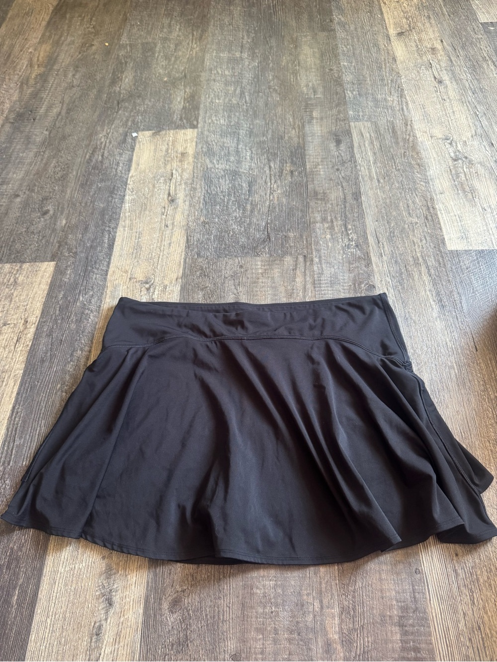 Old Navy Black Circle Athletic Skort
